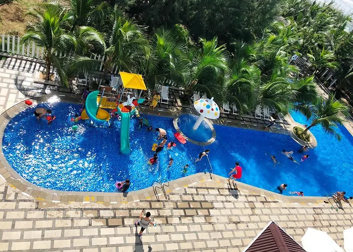 Oceanward Hotel & Resort