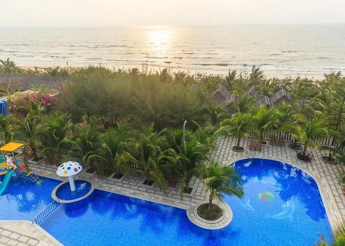 Oceanward Hotel & Resort