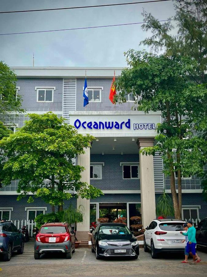 Resort Oceanward & Long Hải